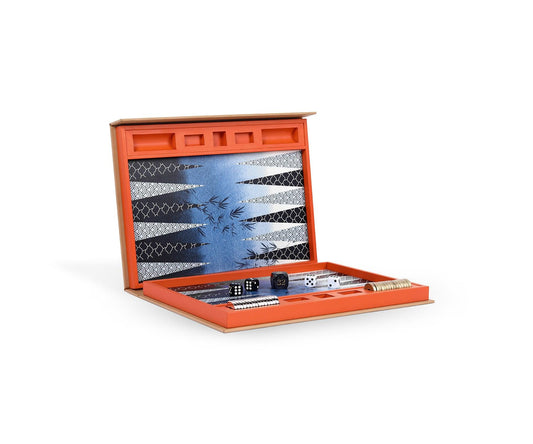 Tino Backgammon, Nude